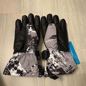 Yirenxing Black White and Gray Patterned Ski Gloves